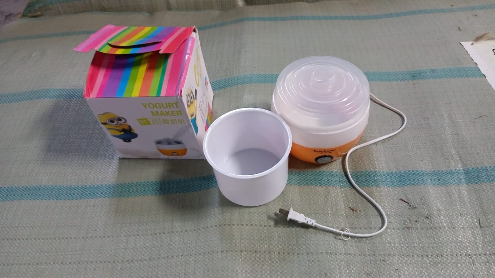 yogurt maker yogurt maker
